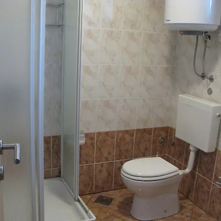 Art Opacic Apartment *