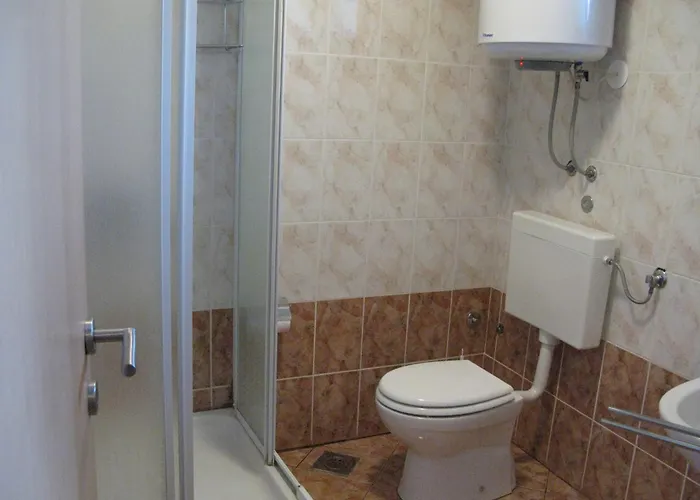 Art Opacic Apartment *